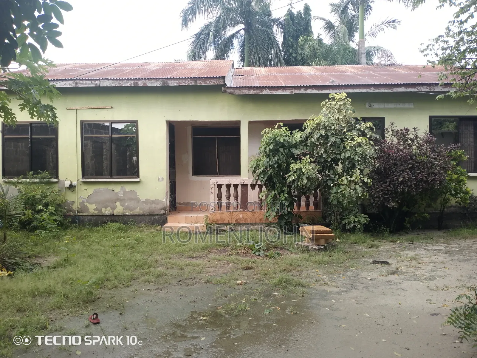 7bdrm Apartment in Tanzania Daresalaam, Ukonga for sale in Ukonga