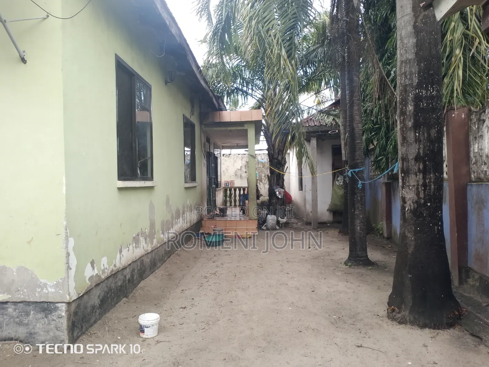 7bdrm Apartment in Tanzania Daresalaam, Ukonga for sale in Ukonga