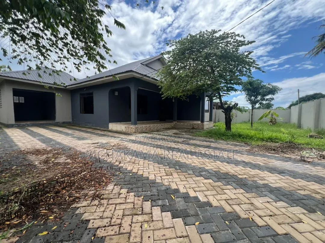 3bdrm House in Mchakama Real Estate, Bunju for sale in Bunju