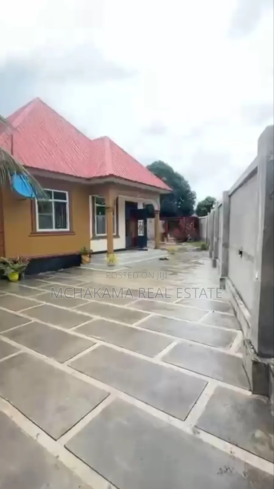 Furnished 3bdrm House in Mchakama  Real, Kibada for sale in Kibada