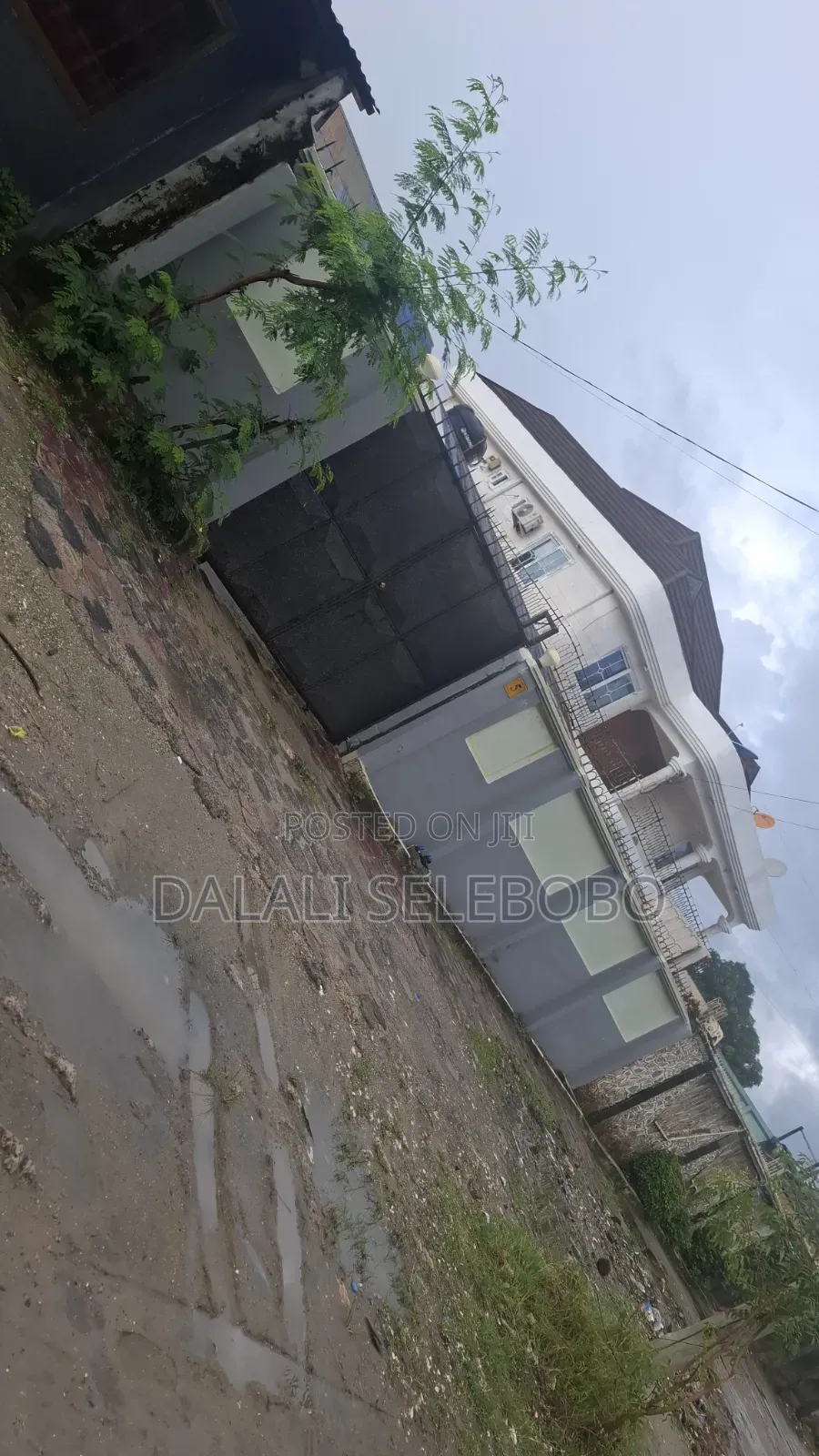6bdrm Bungalow in Kinondoni Garden for sale in Kinondoni