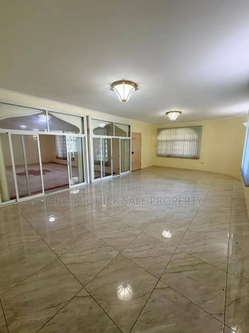 5bdrm House in Ada Estate for rent in Ada Estate