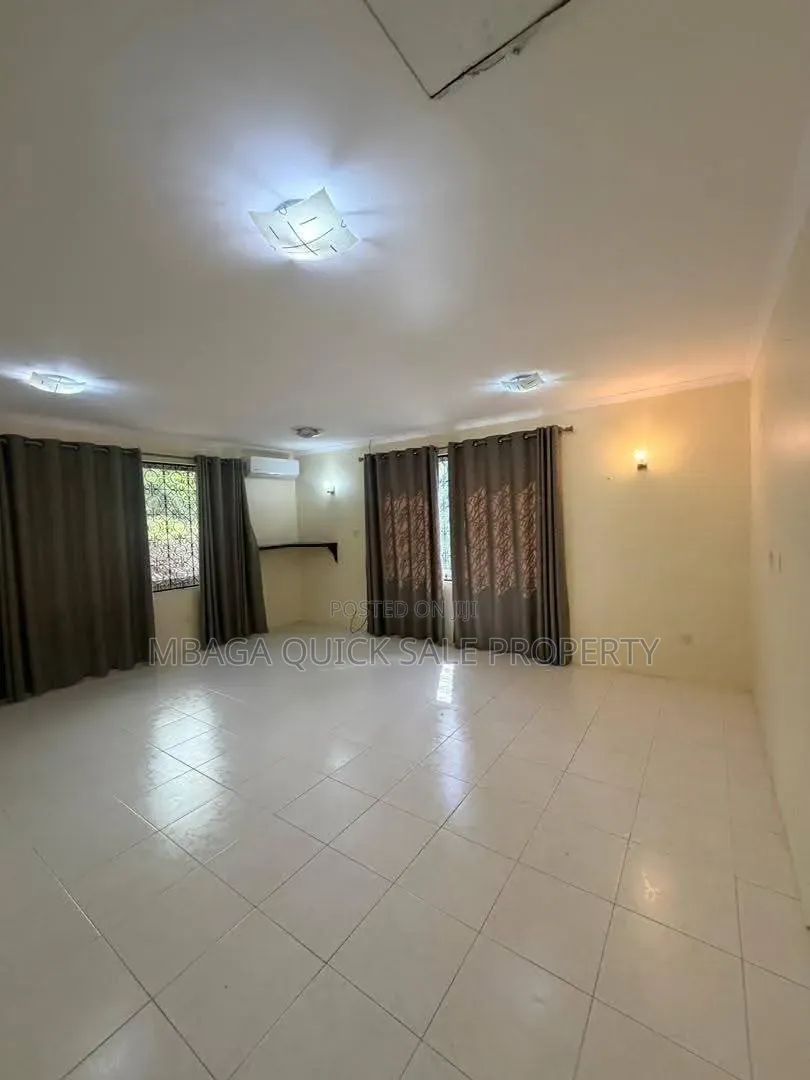 5bdrm House in Ada Estate for rent in Ada Estate