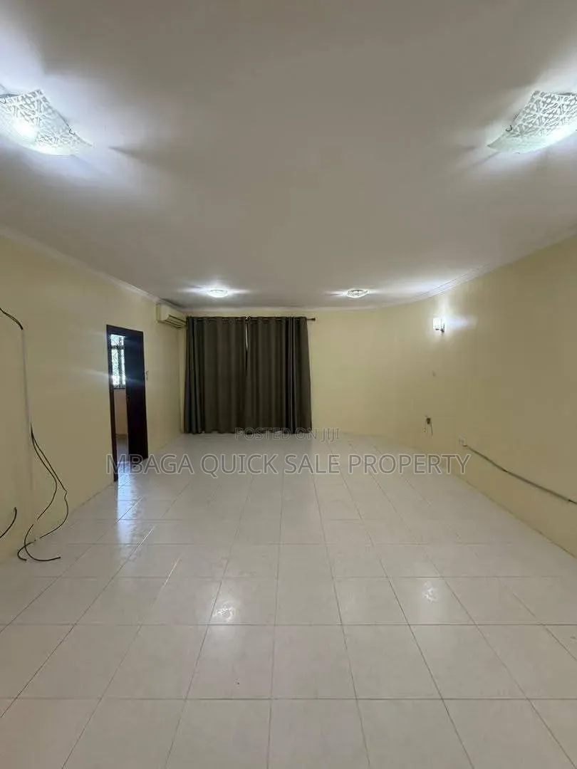 5bdrm House in Ada Estate for rent in Ada Estate