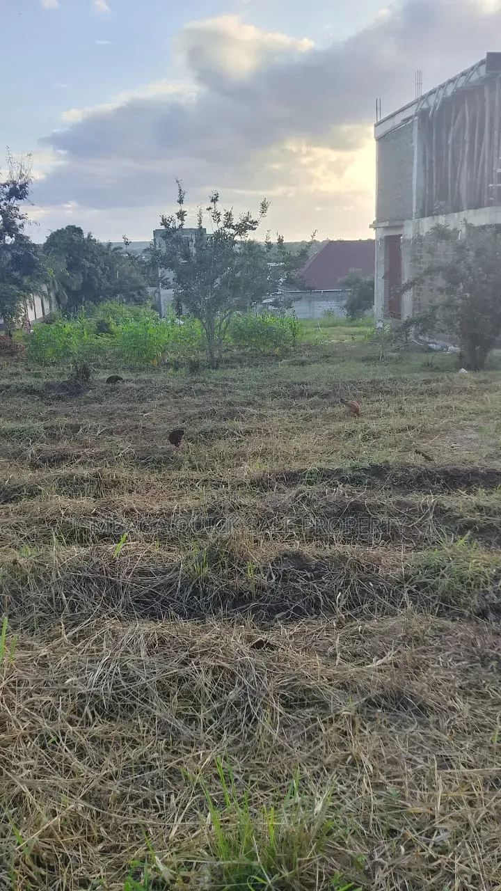Plot for Sale Area SQM 510 Located at Madale Mkoroshini in Goba
