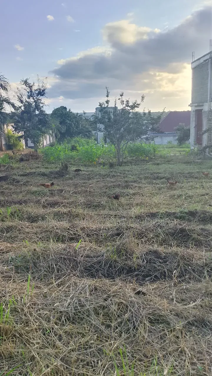 Plot for Sale Area SQM 510 Located at Madale Mkoroshini in Goba