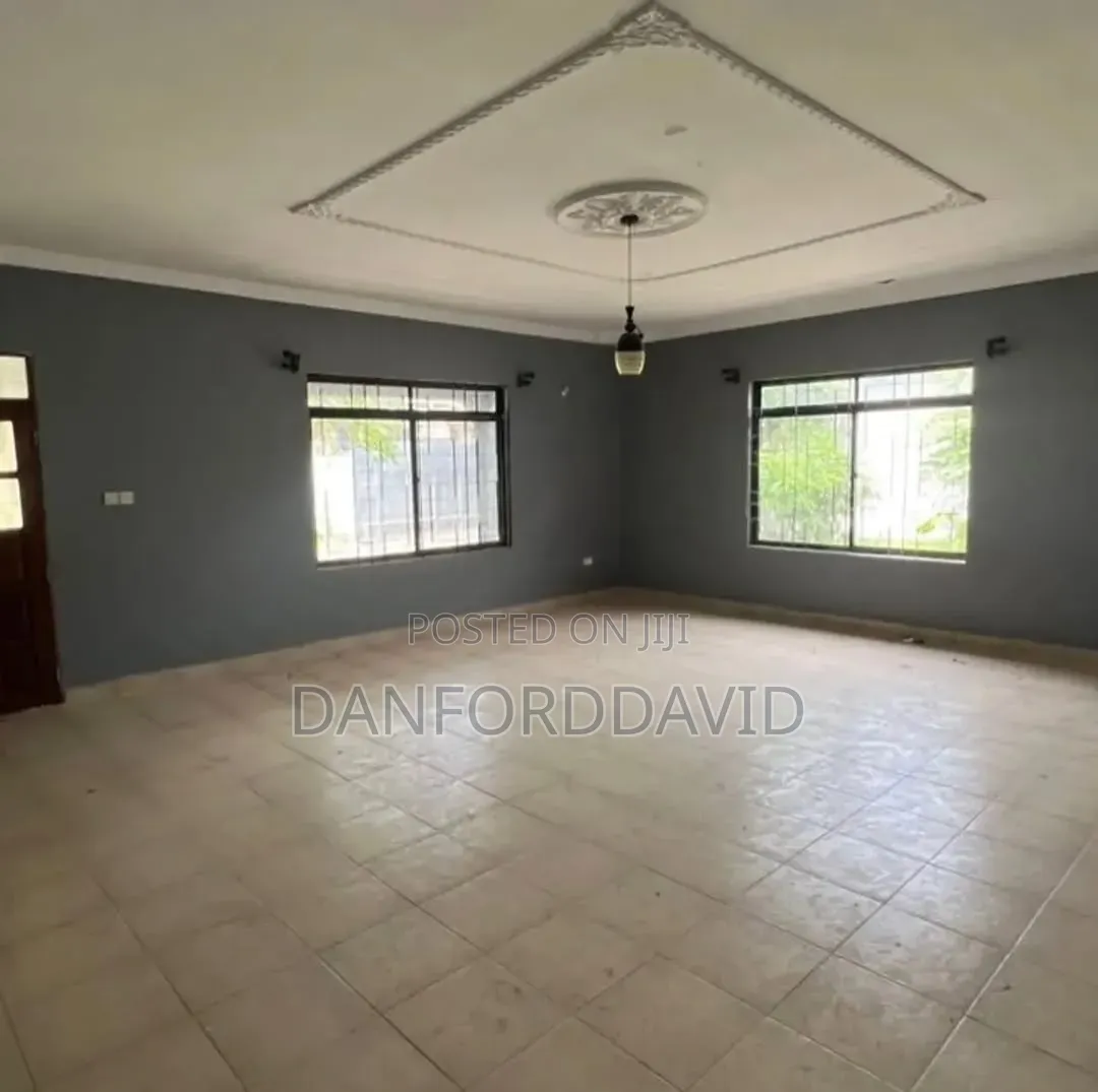 3bdrm House in Kahwa Real Estate, Bunju for sale in Bunju