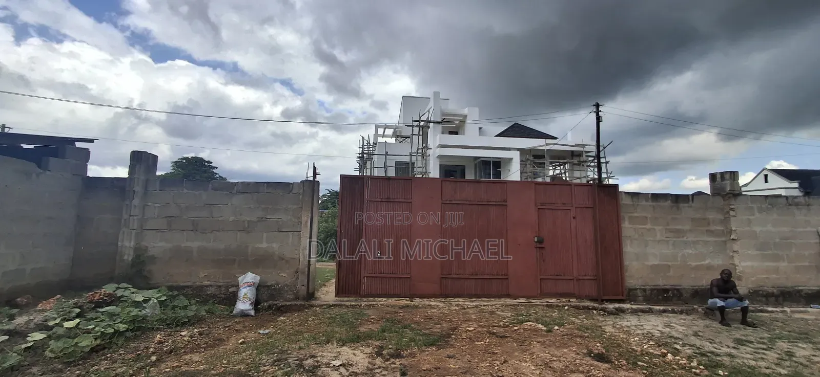 Kiwanja Kinauzwa Mbweni JKT in Mbweni