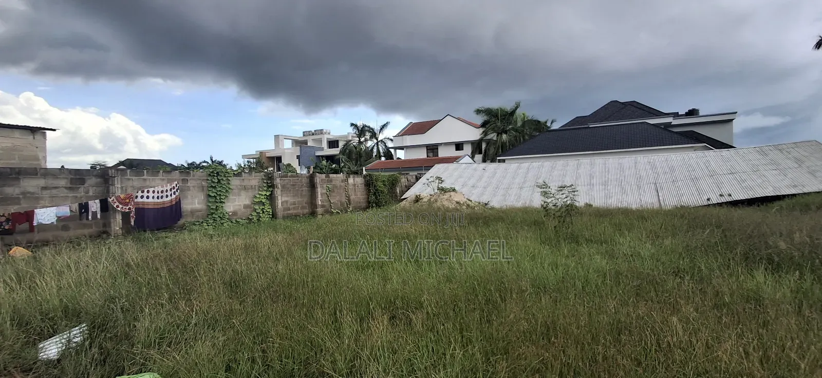 Kiwanja Kinauzwa Mbweni JKT in Mbweni