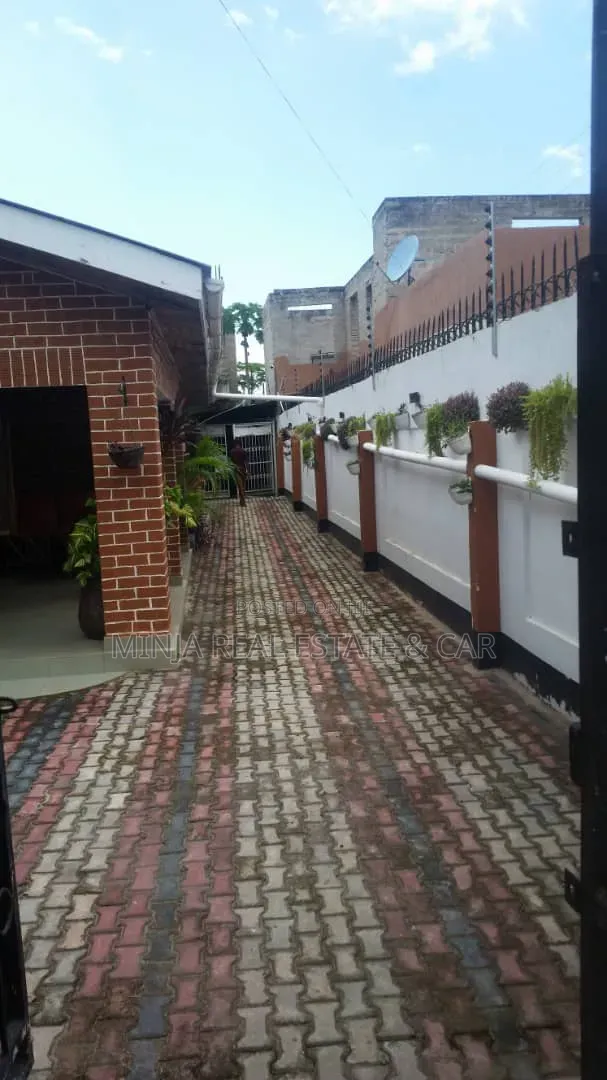 4bdrm House in Mikocheni for rent in Mikocheni