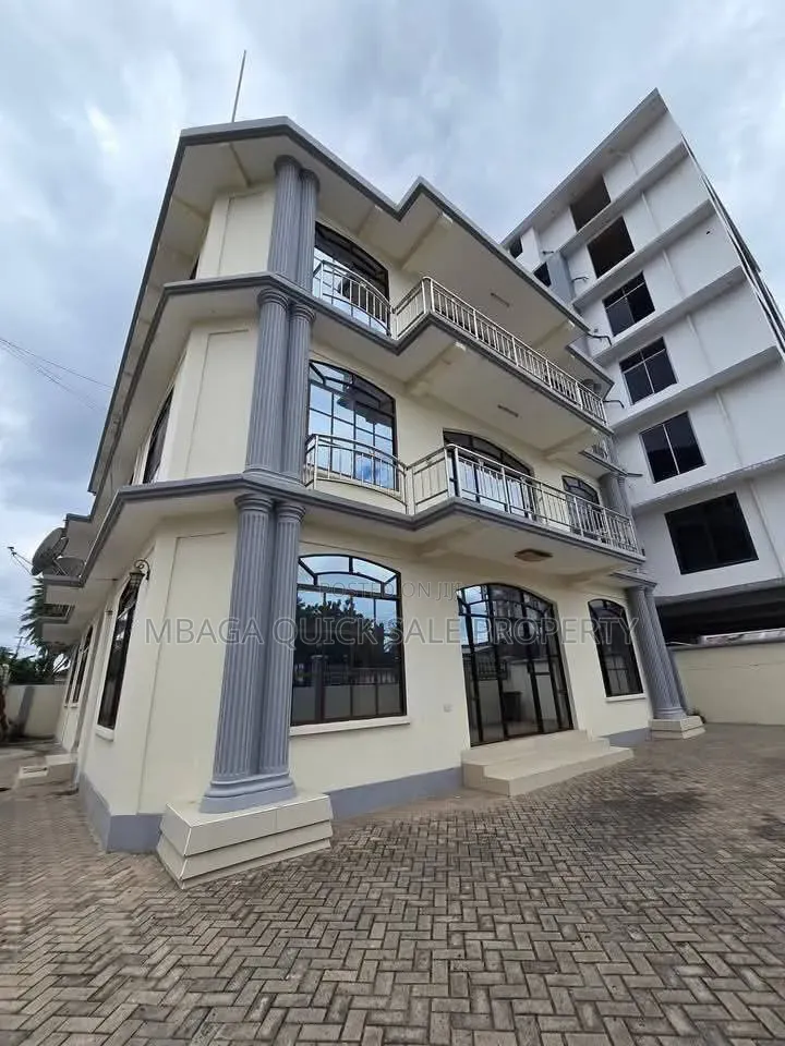 3bdrm Apartment in Mbezi Beach, Kimara for rent in Kimara