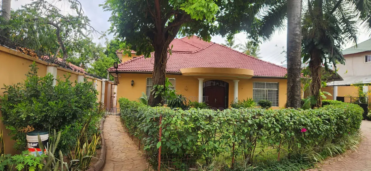 5bdrm House in Mikocheni for sale in Mikocheni