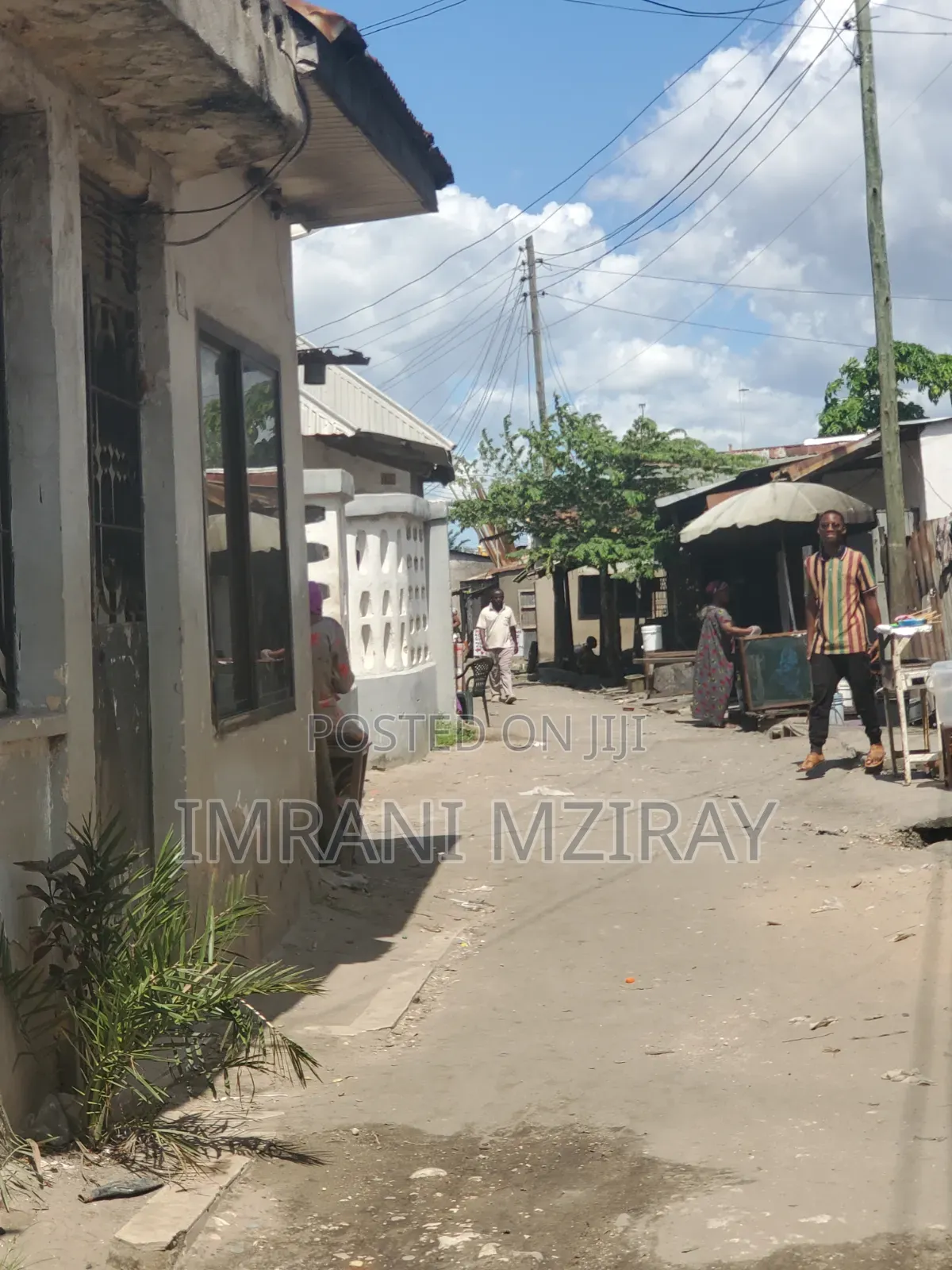6bdrm Bungalow in Ada Estate for sale in Ada Estate