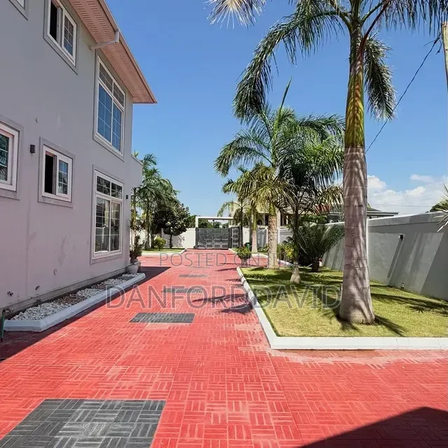 5bdrm House in Kahwa Real Estste, Mbweni for sale in Mbweni