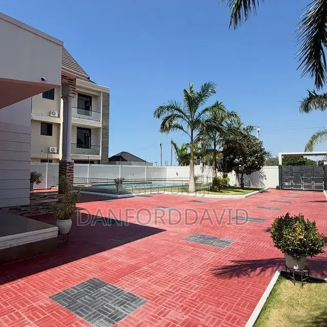 5bdrm House in Kahwa Real Estste, Mbweni for sale in Mbweni