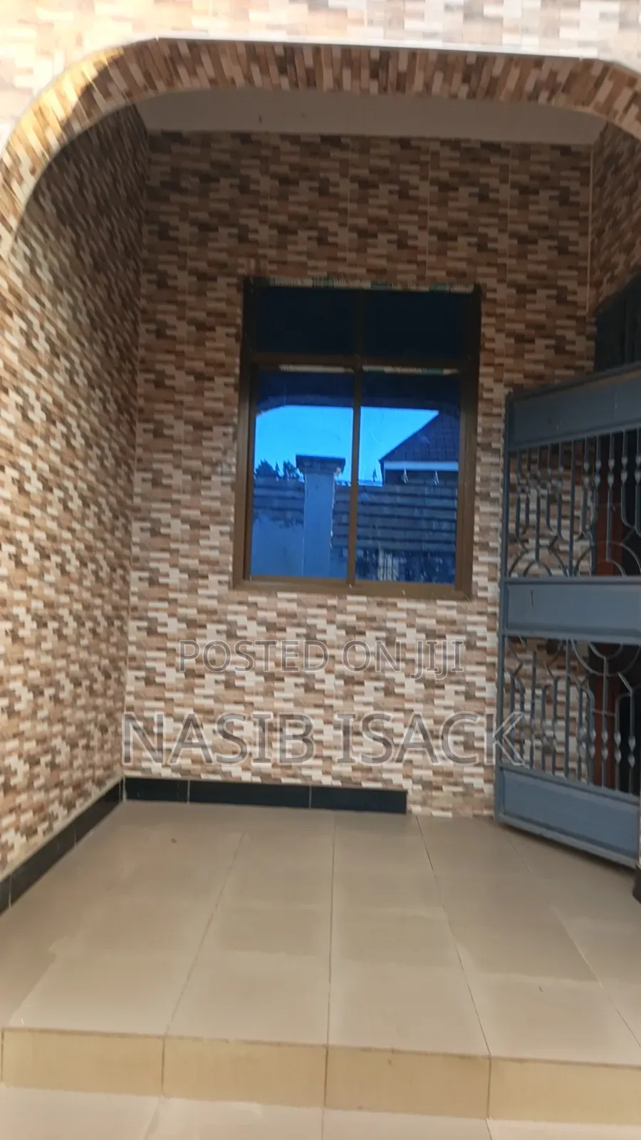 Furnished 3bdrm House in Buswelu for sale in Buswelu