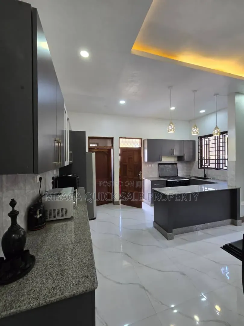 4bdrm Apartment in Salasala, Mbezi for rent in Mbezi