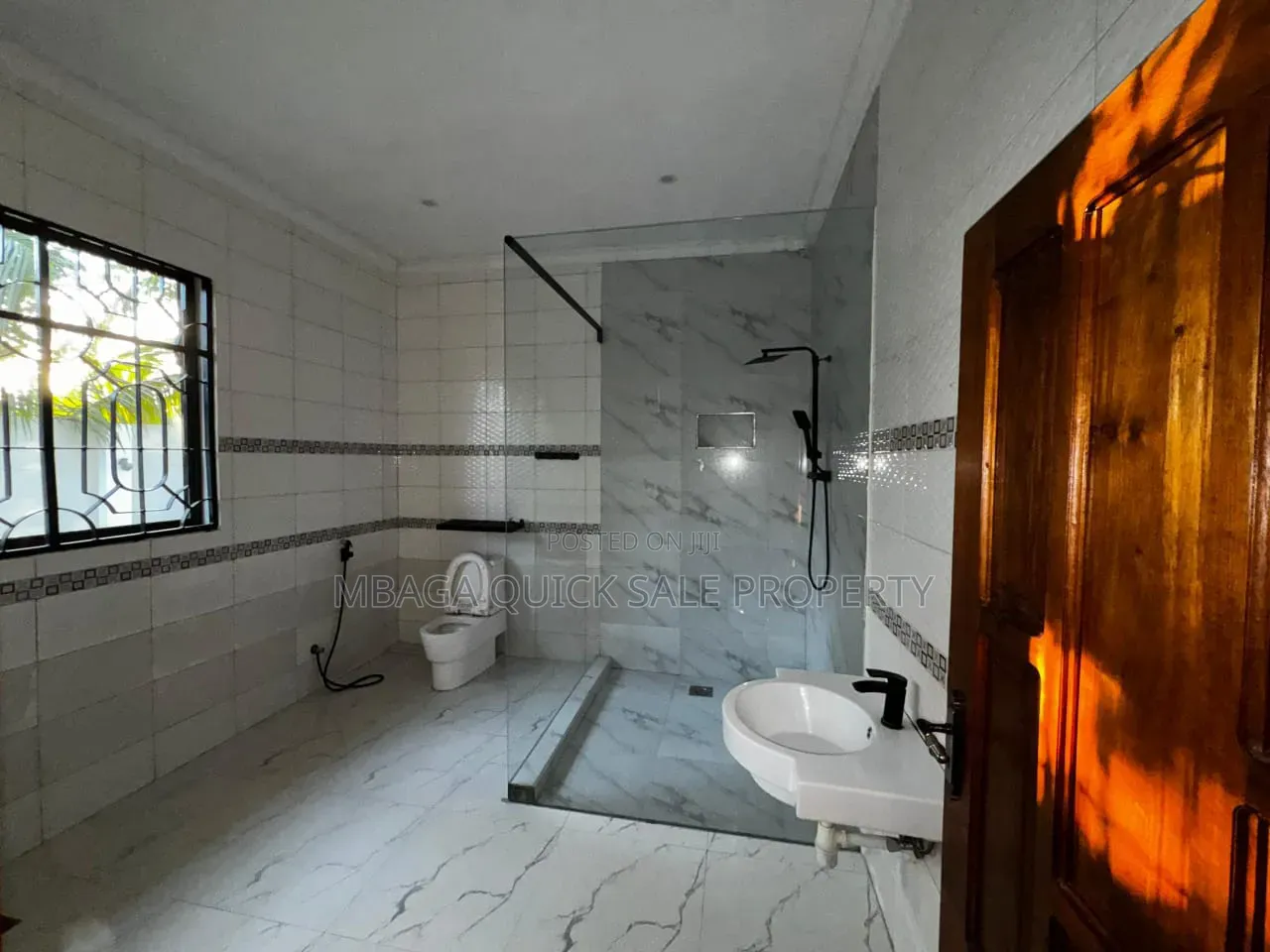 4bdrm Apartment in Mbunju Beach for rent in Bunju