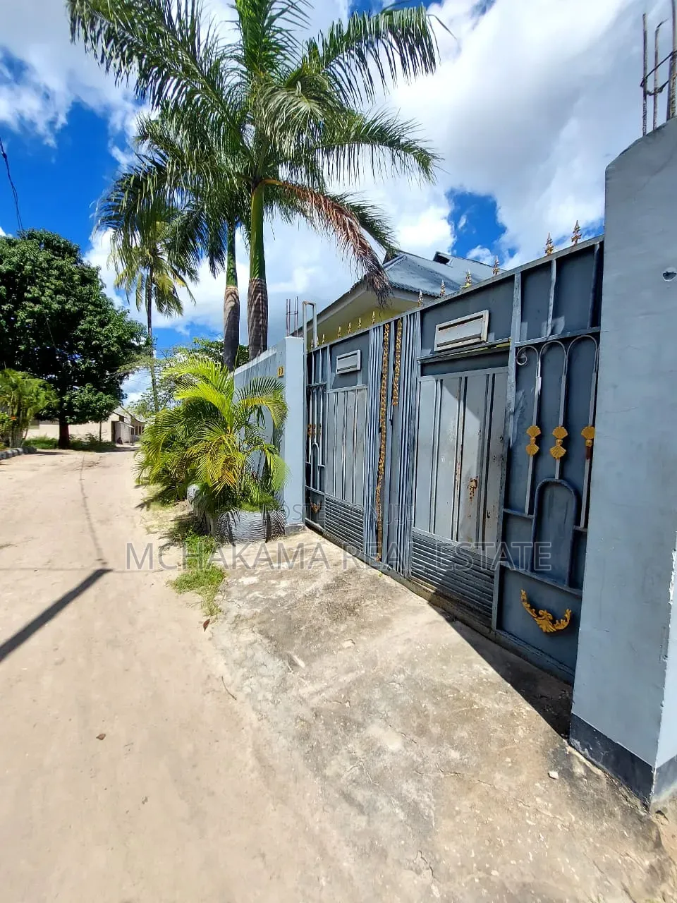 3bdrm House in Mchakama Real, Msongola for sale in Msongola