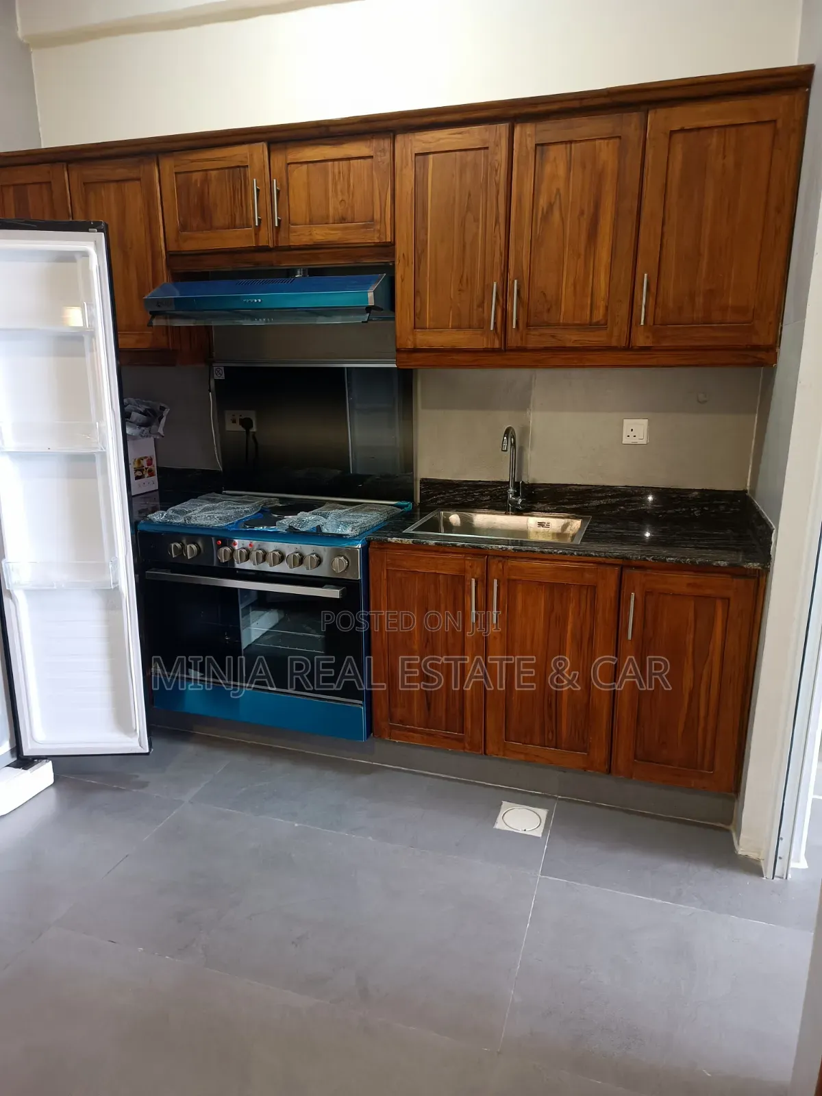 3bdrm Apartment in Upanga West for sale in Upanga West