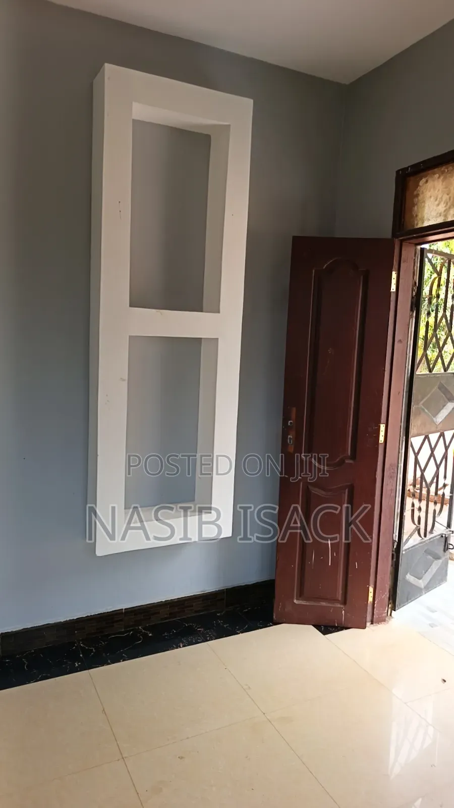 Furnished 3bdrm House in Mkolani for sale in Mkolani