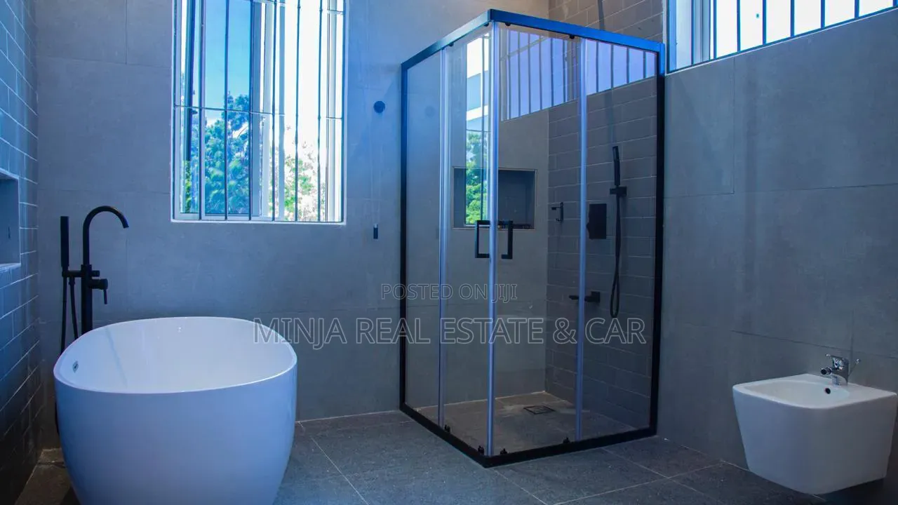 5bdrm House in Mbezi Beach for sale in Mbezi Beach