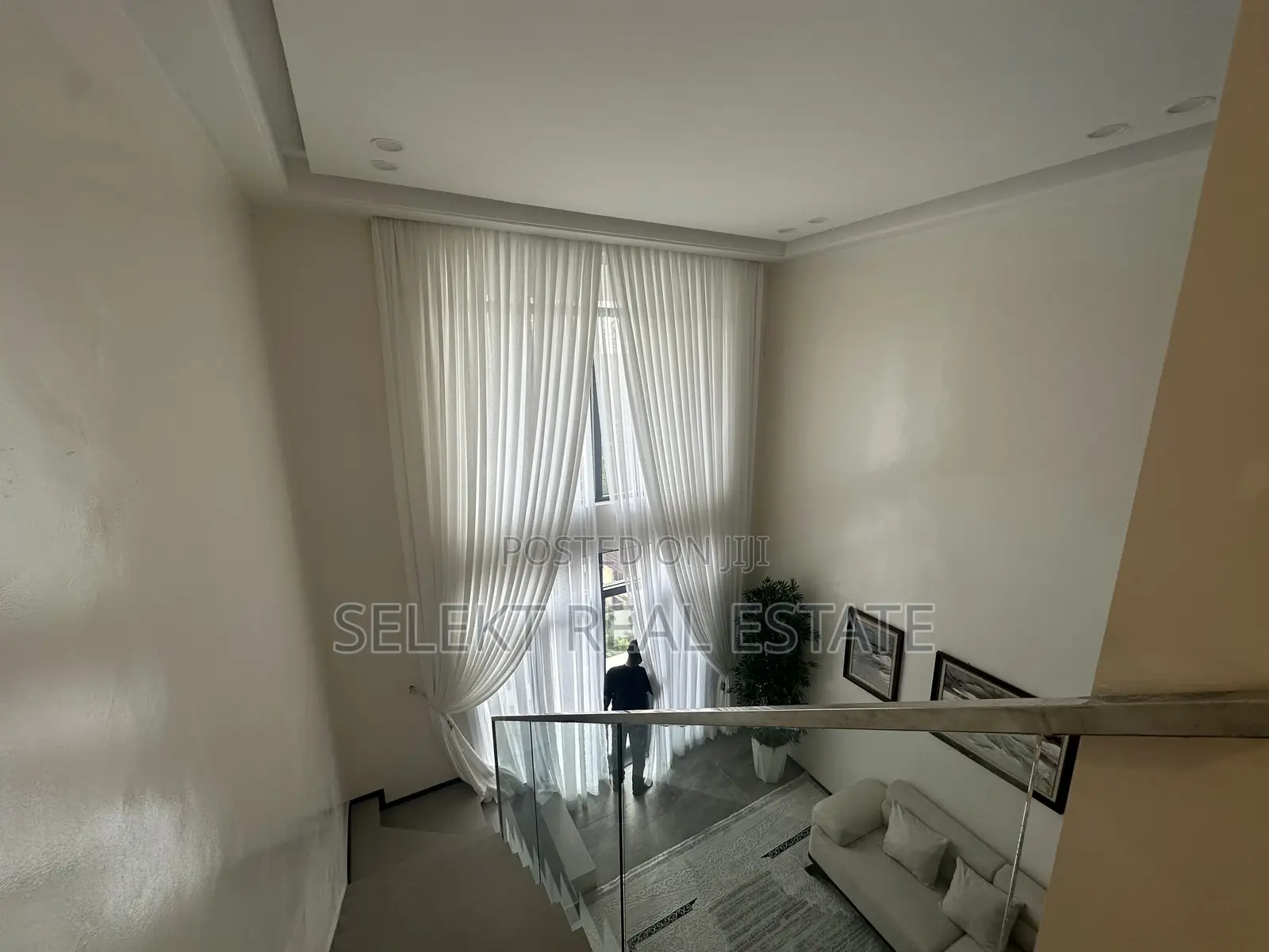Furnished 2bdrm Duplex in Oyster Bay for rent in Oyster Bay