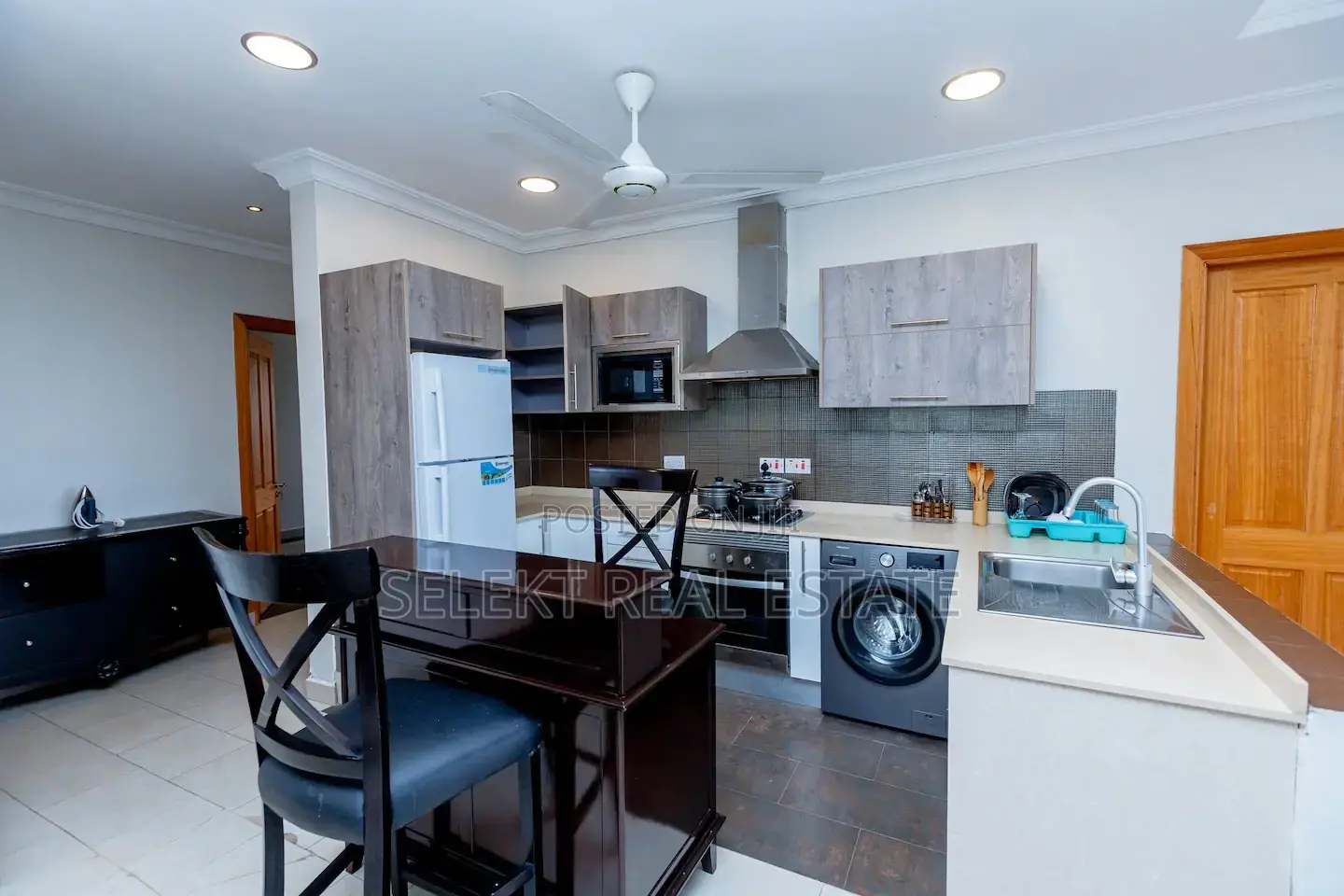 Furnished 4bdrm Apartment in Oyster Bay for rent in Oyster Bay