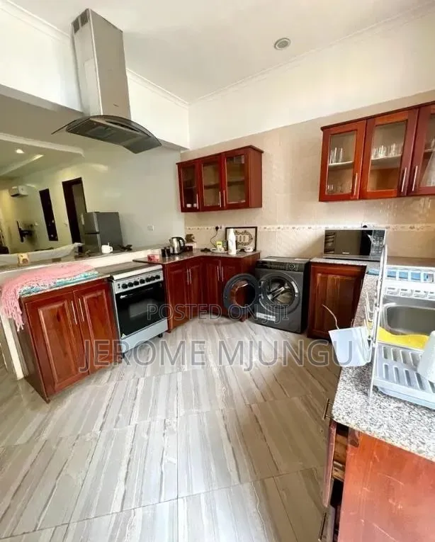 Furnished 3bdrm Villa in Msasani for rent in Msasani