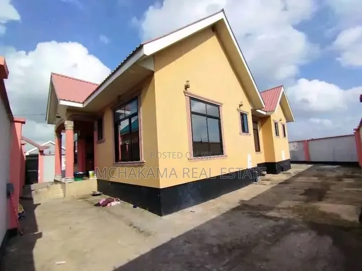 4bdrm House in Mchakama Real Estate, Msongola for sale in Msongola