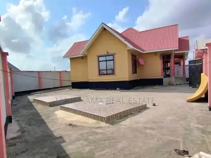 4bdrm House in Mchakama Real Estate, Msongola for sale in Msongola