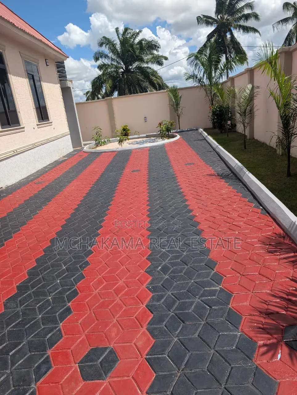3bdrm House in Mchakama Real Estate, Mbagala for sale in Mbagala