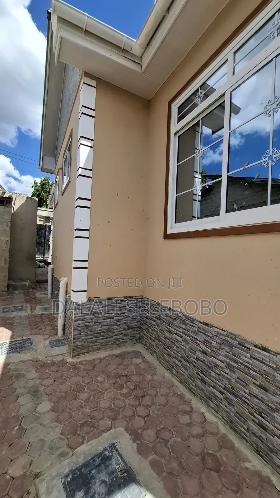 3bdrm Bungalow in Makongo Juu Ccm, Goba for sale in Goba