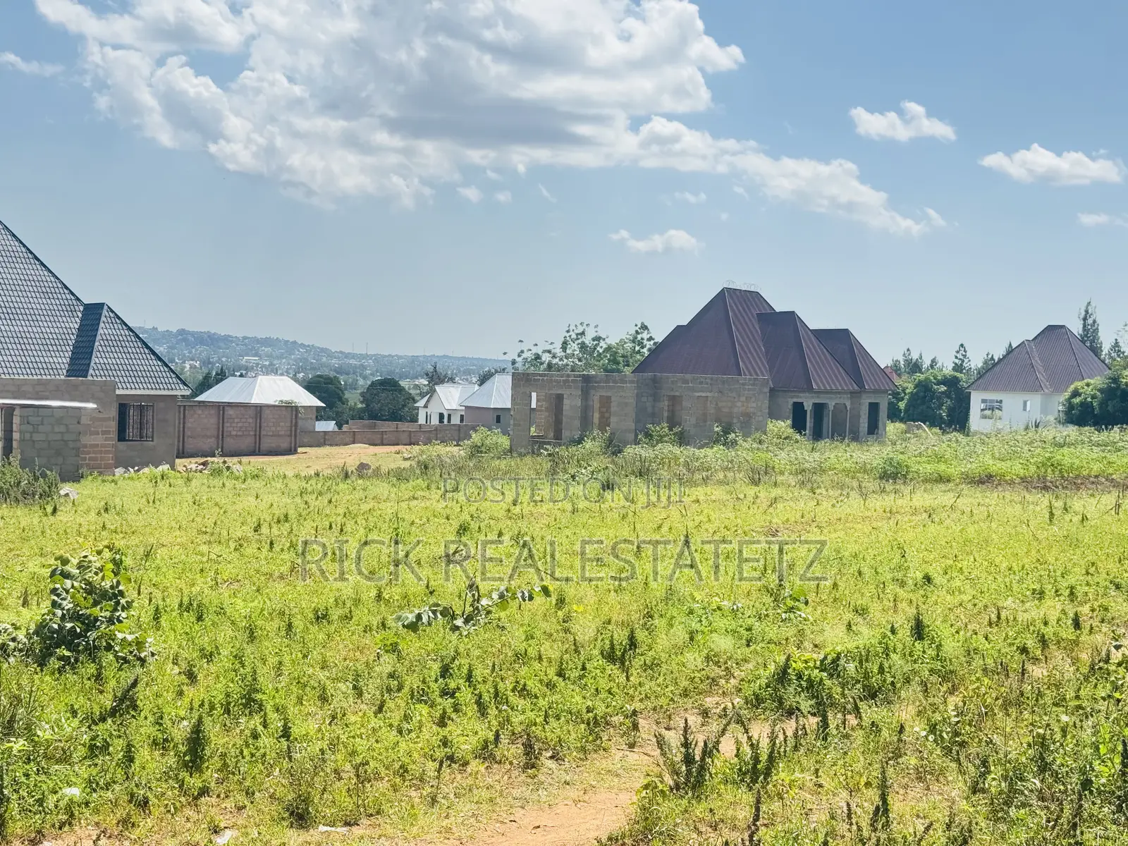 Viwanja Vinauzwa Kisesa - Kanyama (Karibu Na Chuo Cha Afya City Colege in Kisesa