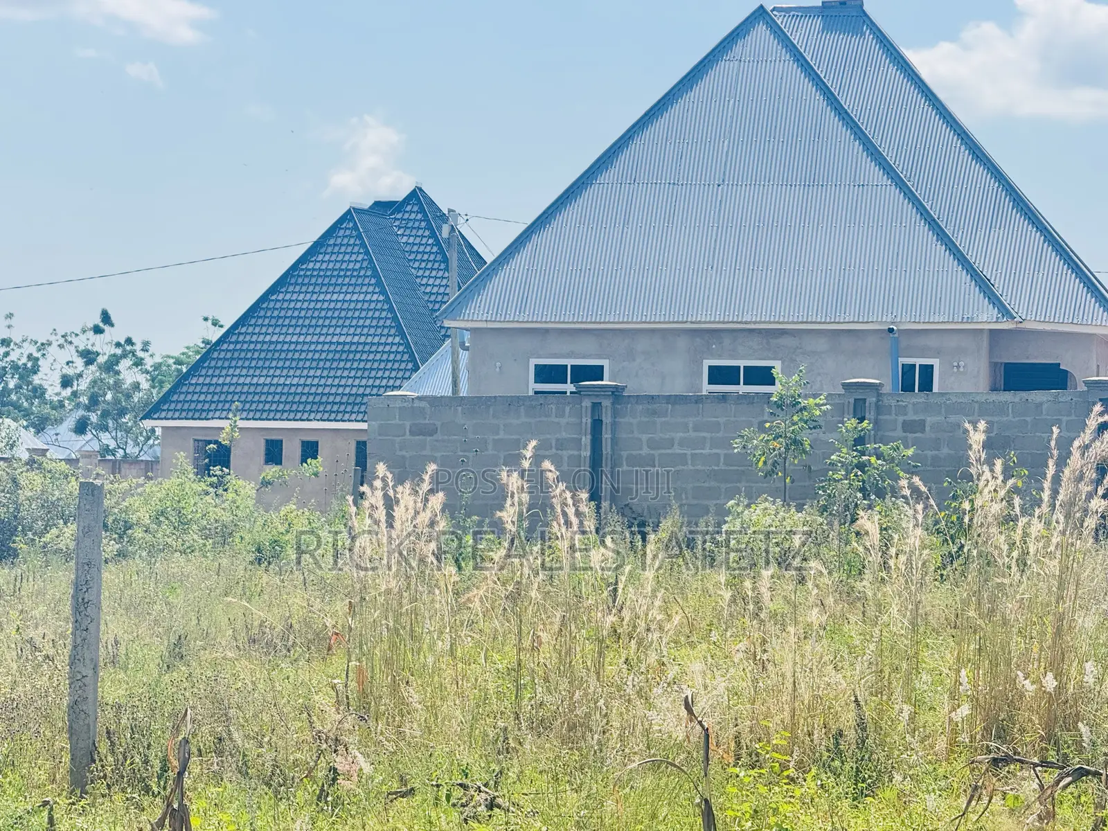 Viwanja Vinauzwa Kisesa - Kanyama (Karibu Na Chuo Cha Afya City Colege in Kisesa