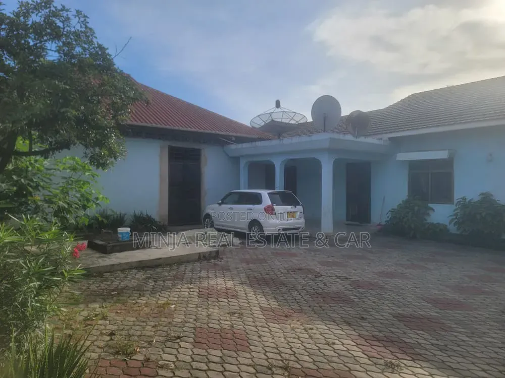 5bdrm House in Tabata for sale in Tabata