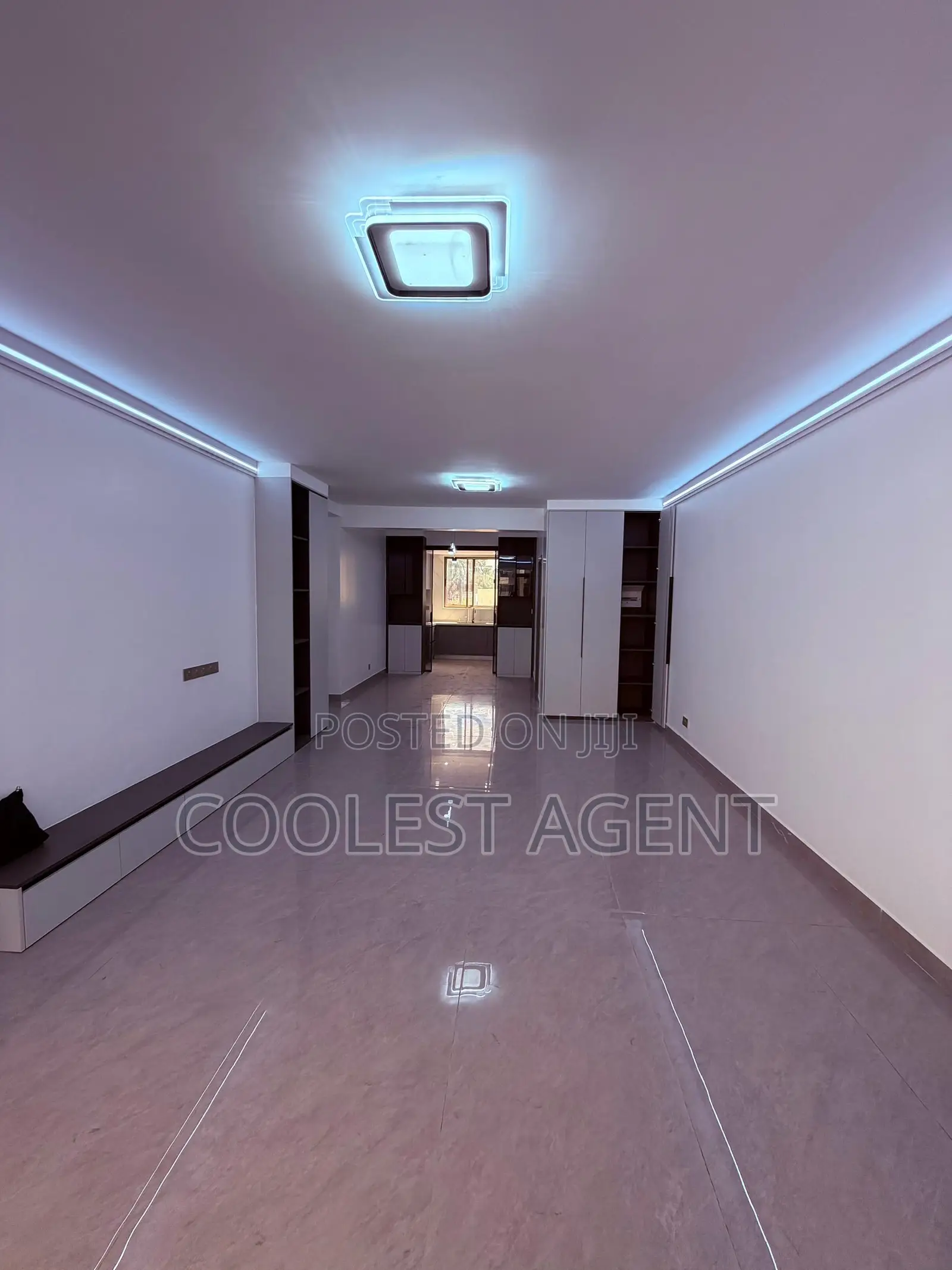 3bdrm Apartment in Coolest Estate, Oyster Bay for rent in Oyster Bay
