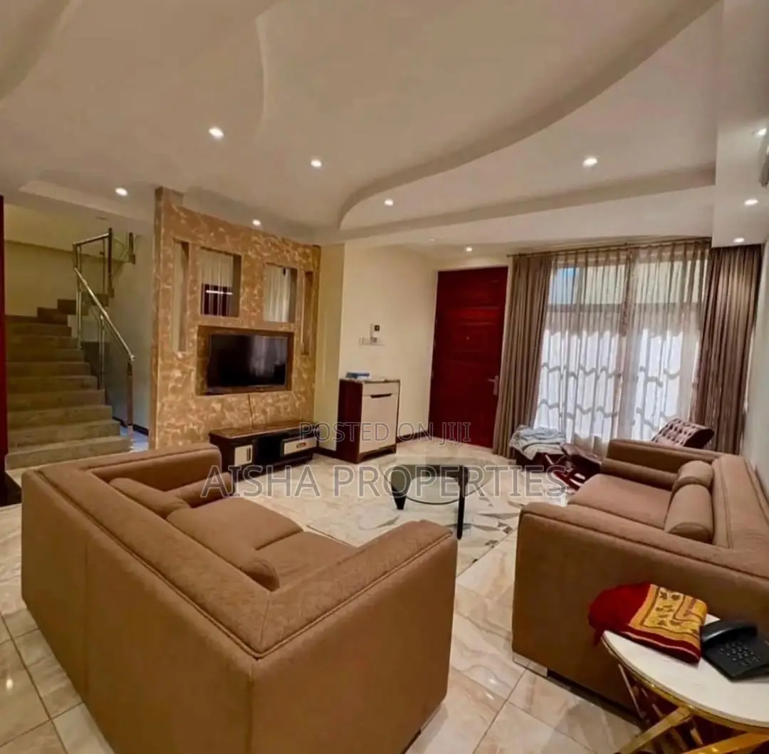 Furnished 3bdrm Villa in Ada Estate for rent in Ada Estate