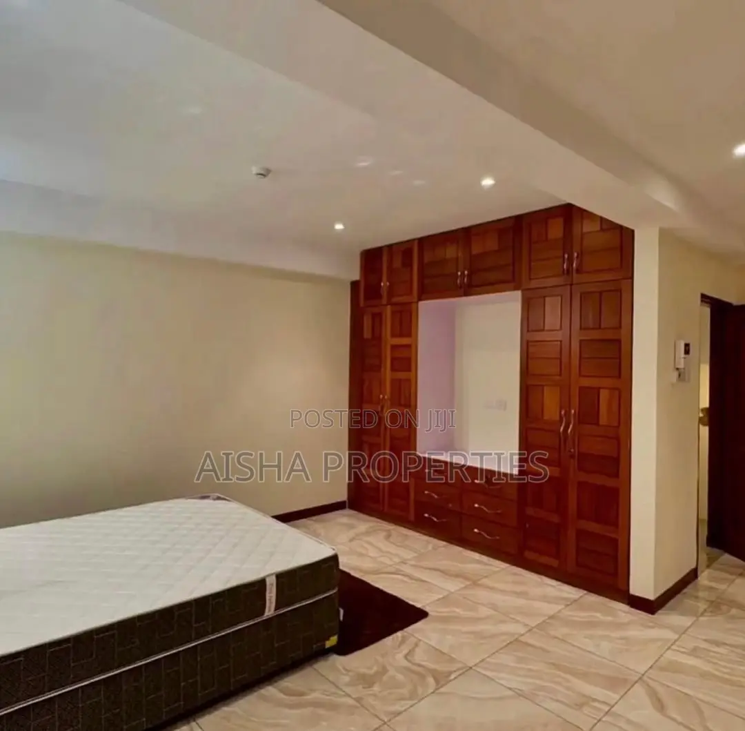 Furnished 3bdrm Villa in Ada Estate for rent in Ada Estate