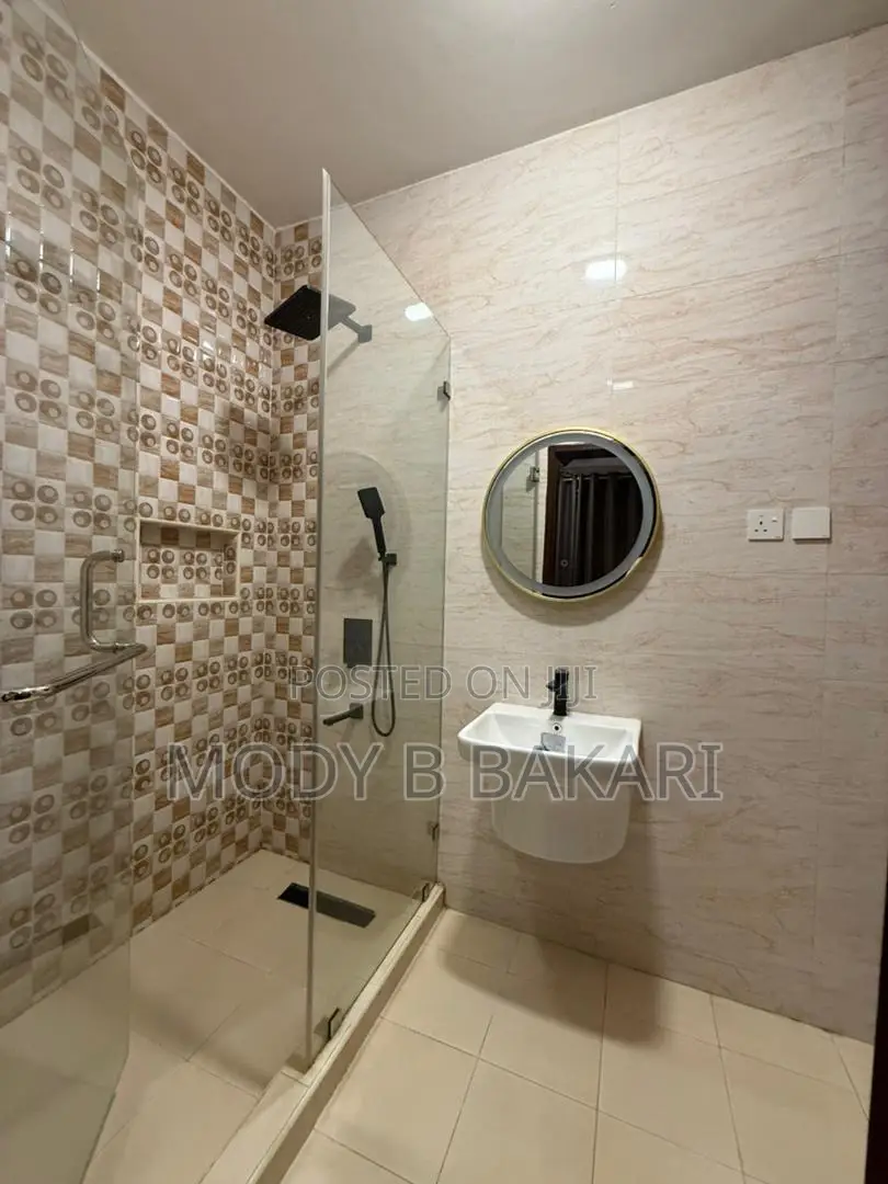 Furnished 4bdrm Villa in Ada Estate for rent in Ada Estate