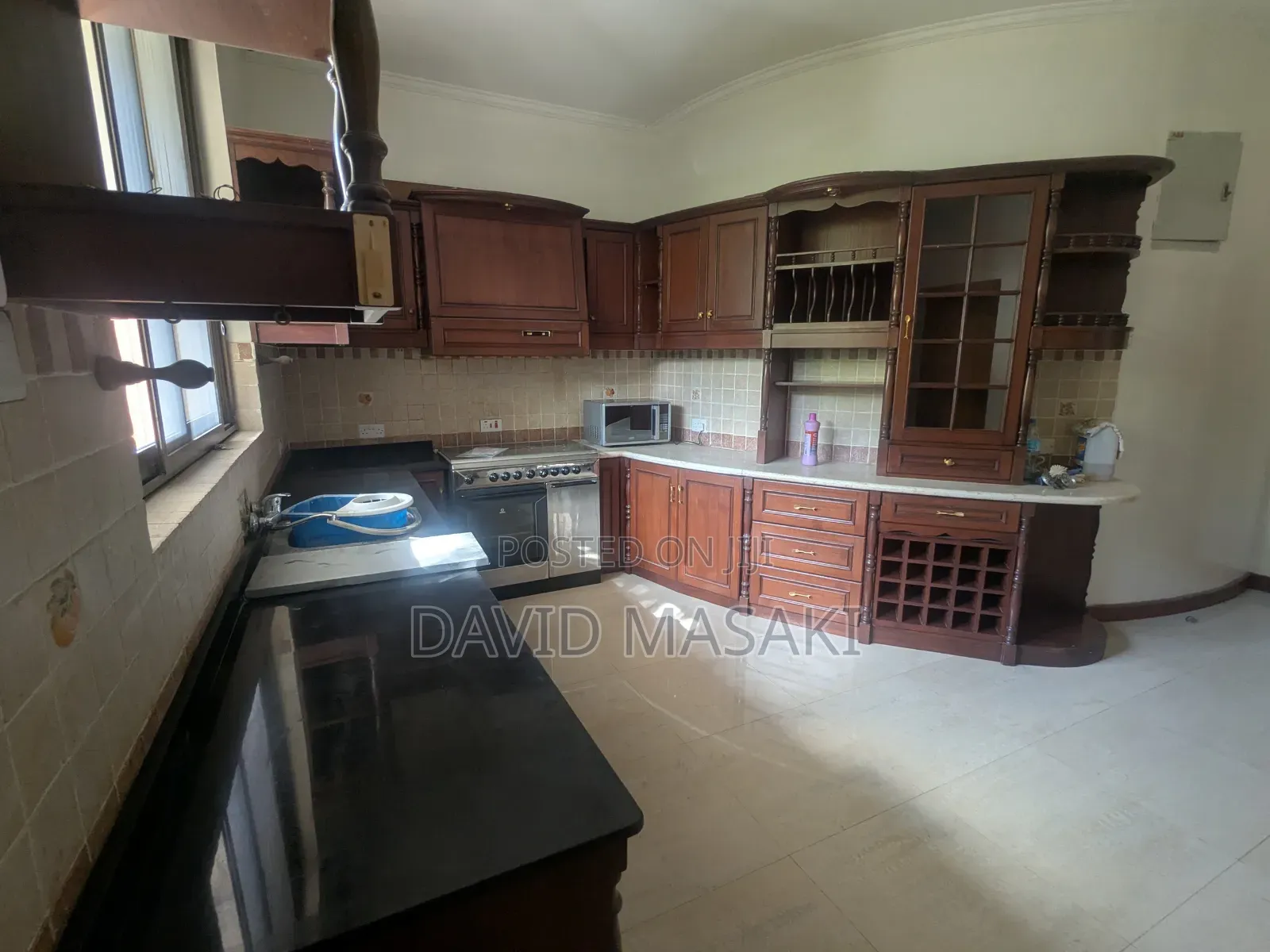 Furnished 4bdrm Villa in Villas, Oyster Bay for rent in Oyster Bay