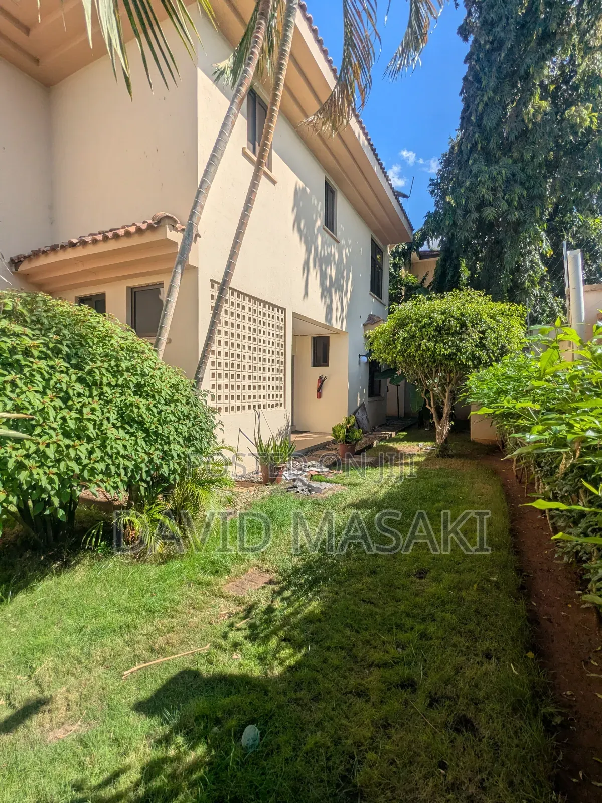 Furnished 4bdrm Villa in Villas, Oyster Bay for rent in Oyster Bay