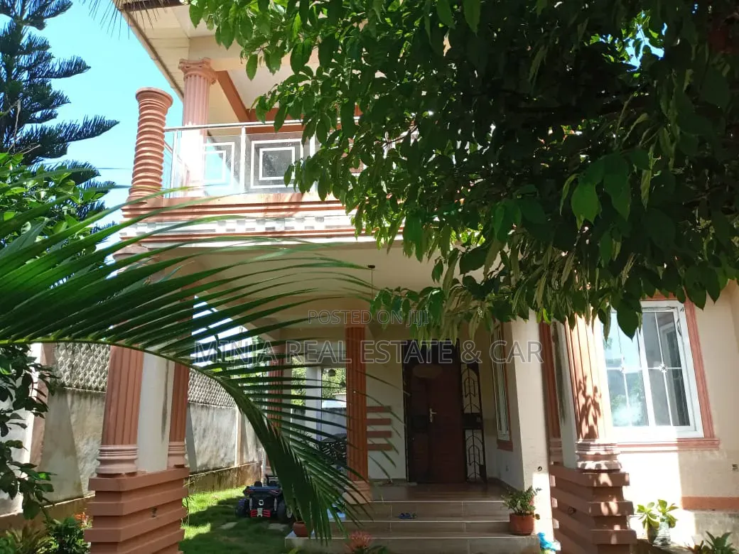 5bdrm House in Goba for sale in Goba