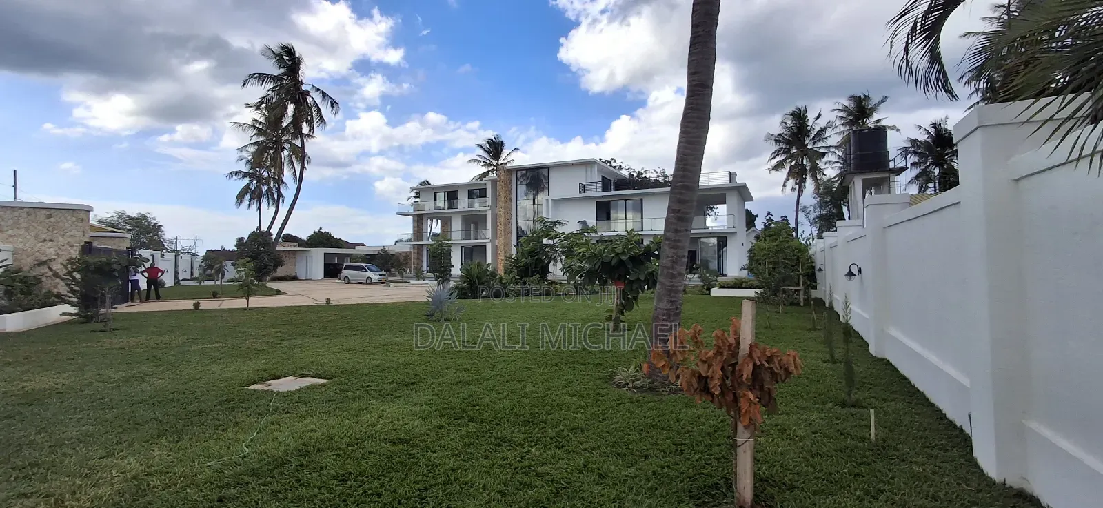 6bdrm Mansion in Baharibeach, Kunduchi for sale in Kunduchi