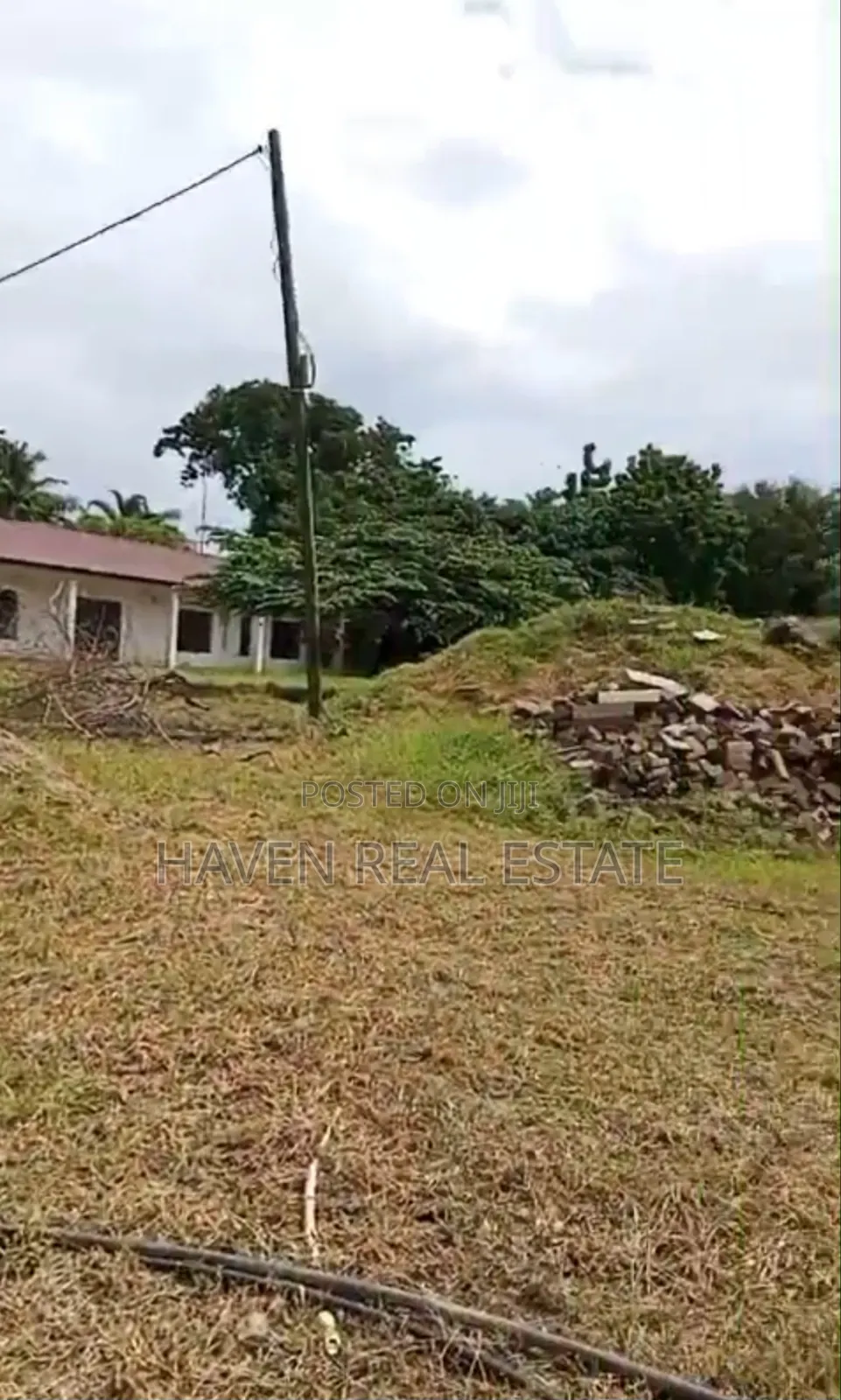 3500 SQMT Plot for Sale at Masaki in Masaki