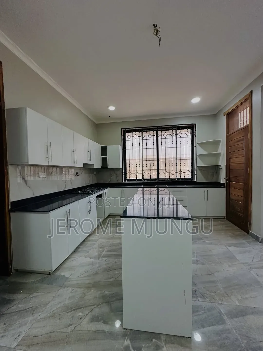 6bdrm House in Tabata for sale in Tabata