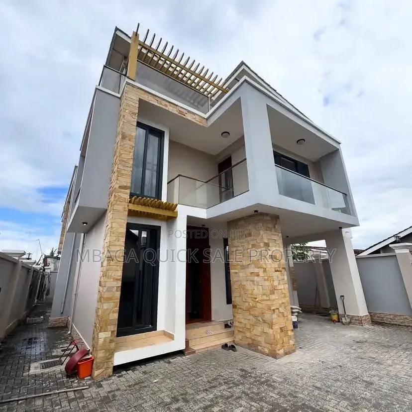 5bdrm Maisonette in Sinza for rent in Sinza