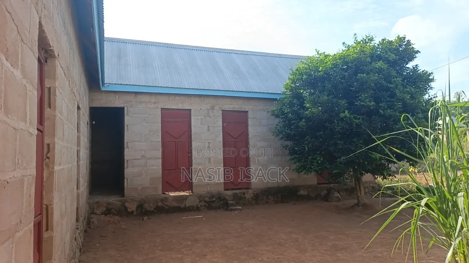 12bdrm House in Igoma for sale in Igoma
