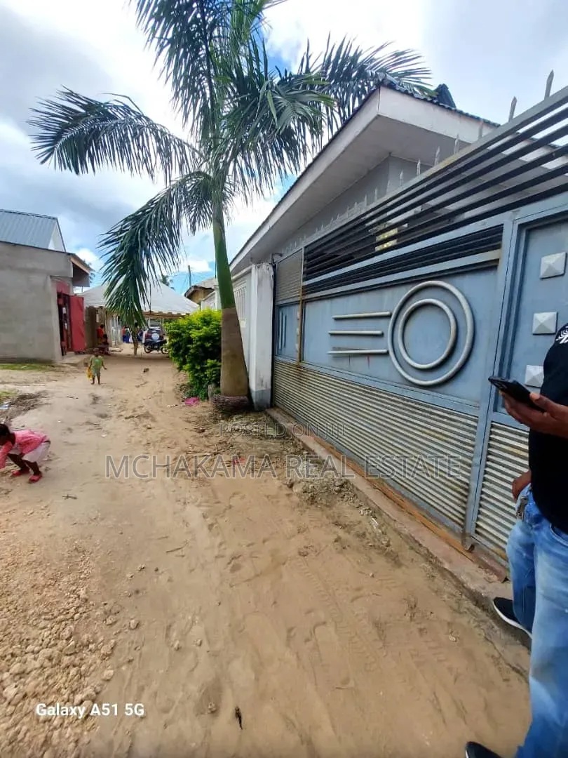 3bdrm House in Mchakama Real Estate, Mbagala for sale in Mbagala