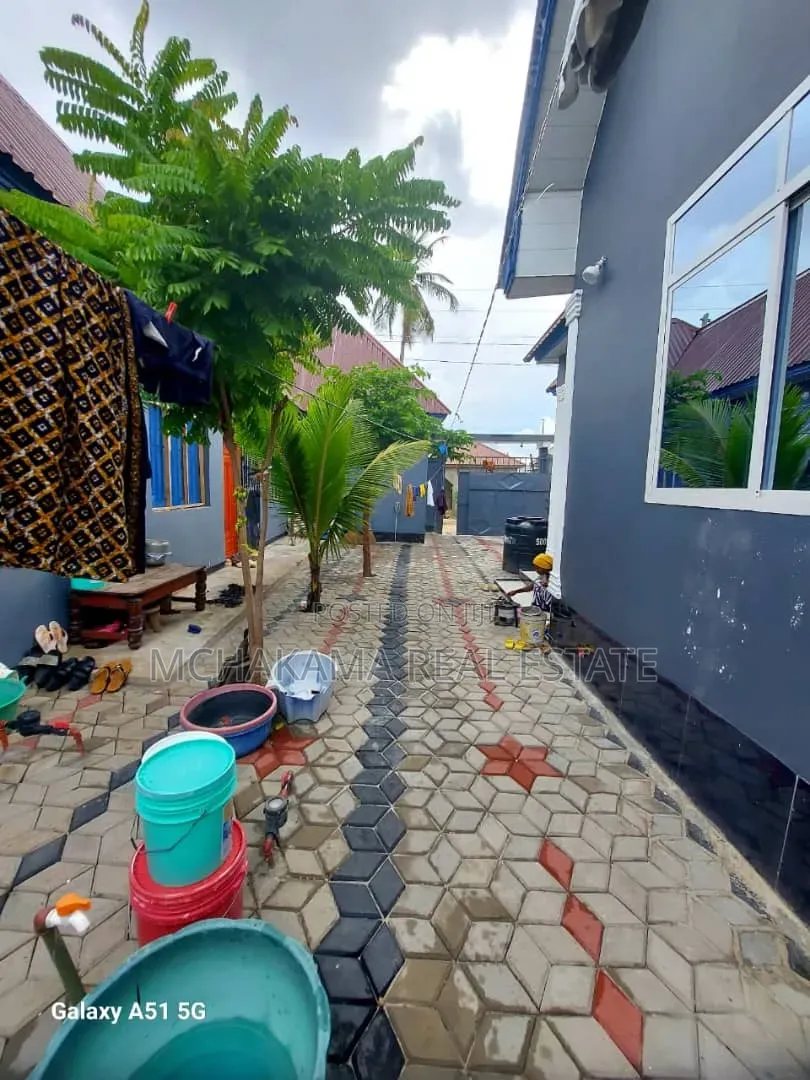 3bdrm House in Mchakama Real Estate, Mbagala for sale in Mbagala